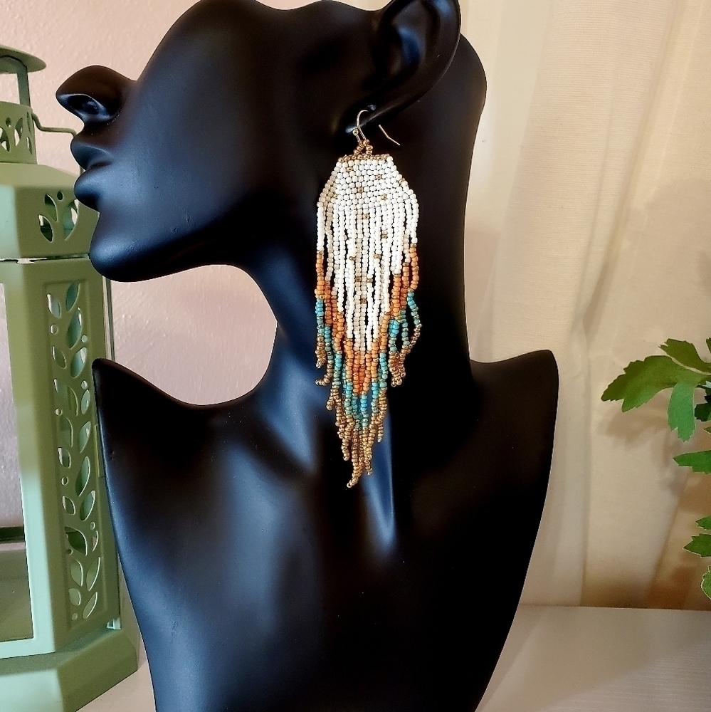 White 𝅺Multi Color Glamor Seed Bead Fringe Earrings
